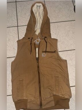 Wildwood Carhartt Yellowstone Women's Small (4/6) Hooded Vest Sherpa Lined